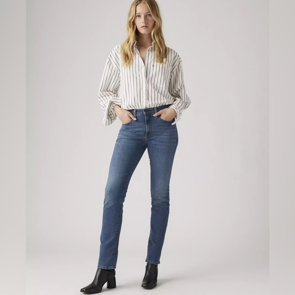 Levi's Denim - LEVI’S 724 HIGH RISE STRAIGHT WOMEN'S JEANS SIZE 29